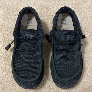 Men’s Hey Dude Wally Sox Micro Total Black Shoe, Size 9